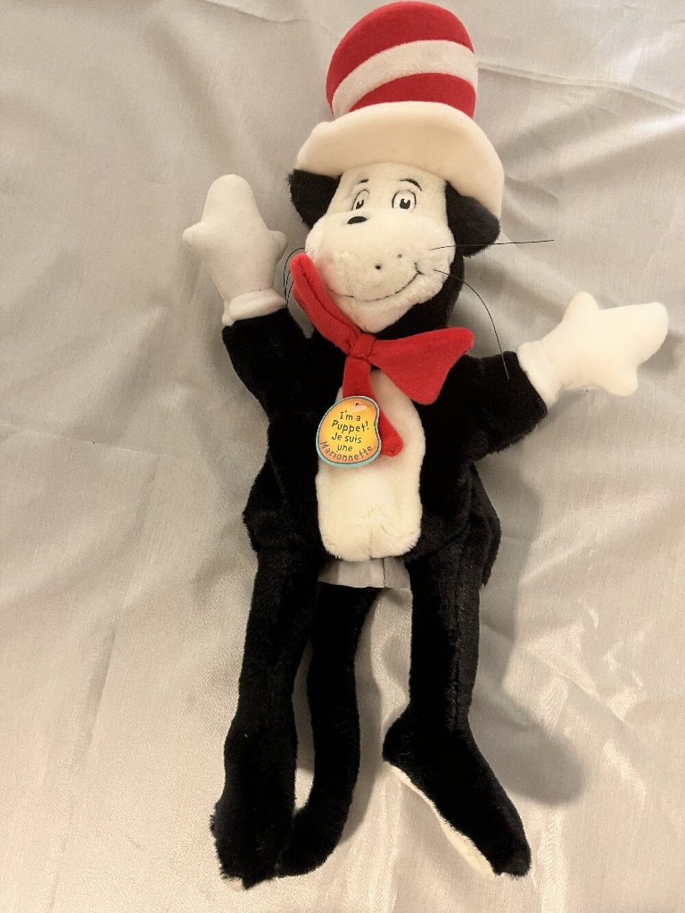 Dr. Seuss Cat In The Hat Hand Puppet Plush 18" NWT Official Movie Merchandise